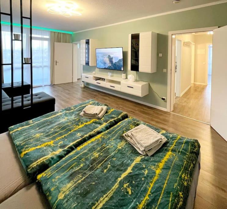 Grosse 3-Zimmer Wohnung, Zentrale Lage. Muelheim an der Ruhr Luaran gambar