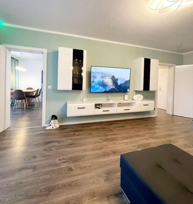 Grosse 3-Zimmer Wohnung, Zentrale Lage. Muelheim an der Ruhr Luaran gambar