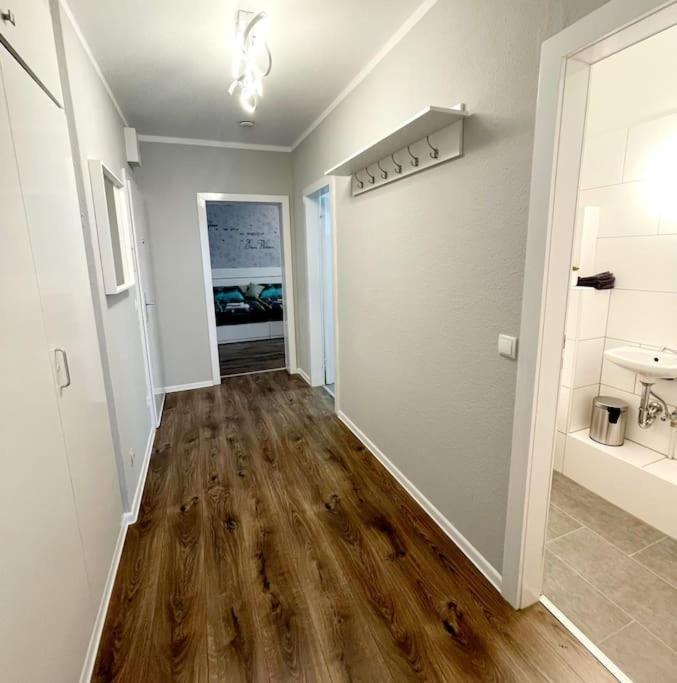 Grosse 3-Zimmer Wohnung, Zentrale Lage. Muelheim an der Ruhr Luaran gambar