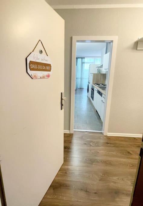 Grosse 3-Zimmer Wohnung, Zentrale Lage. Muelheim an der Ruhr Luaran gambar