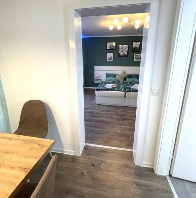 Grosse 3-Zimmer Wohnung, Zentrale Lage. Muelheim an der Ruhr Luaran gambar