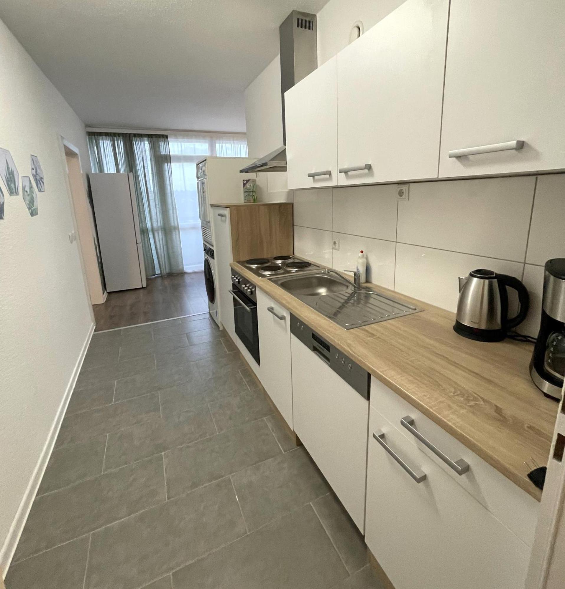 Grosse 3-Zimmer Wohnung, Zentrale Lage. Muelheim an der Ruhr Luaran gambar