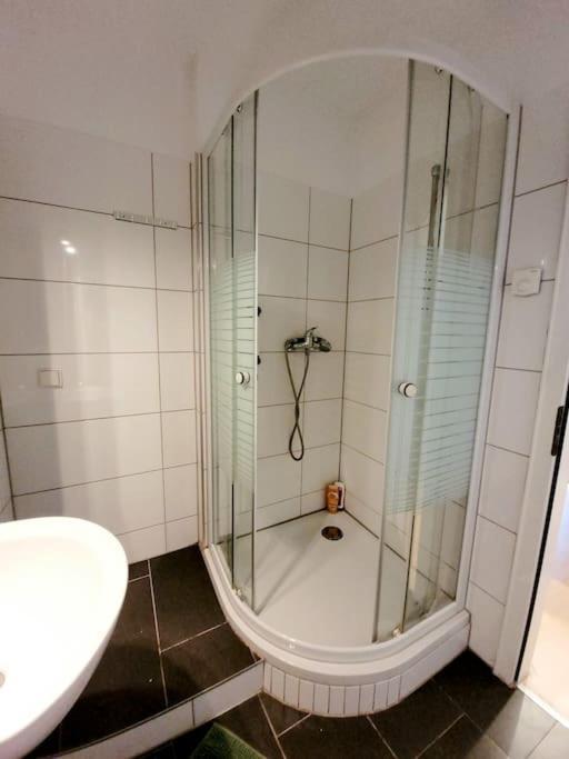 Grosse 3-Zimmer Wohnung, Zentrale Lage. Muelheim an der Ruhr Luaran gambar