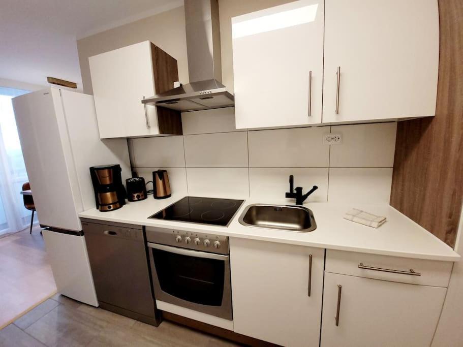 Grosse 3-Zimmer Wohnung, Zentrale Lage. Muelheim an der Ruhr Luaran gambar